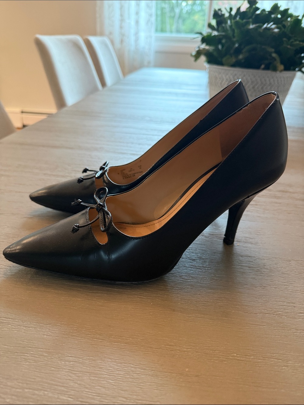 Coach Black Pointed-Toe Leather Pumps with Bow Detail